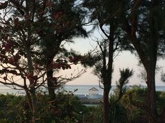 フェリスヴィラスイートには、夫婦で上野に泊まったことがありました。
ワイワイビーチの目の前です。