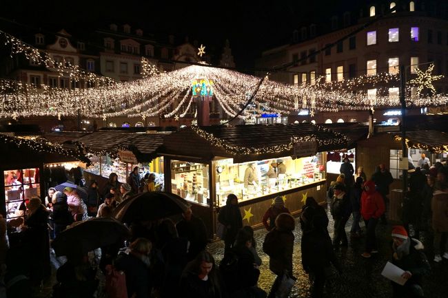 クリッペのある一段高くなった所から、屋台を見納めます。