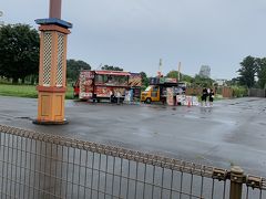 西武動物公園内には、いくつかのレストランがありますが、移動式のケバブ屋さんもありました。