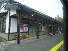 この列車は浦上駅から旧長崎線を進みます、道ノ尾駅に停車