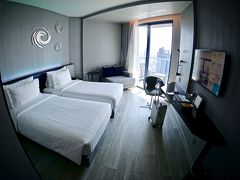 【グランド センター ポイント ホテルに宿泊す！】

さて部屋に入ると....