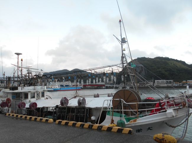 夕食後　散策してみた<br /><br />イカ釣り船<br /><br />イカが美味しかった