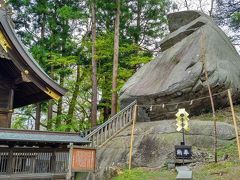 烏帽子岩 (桜山神社)