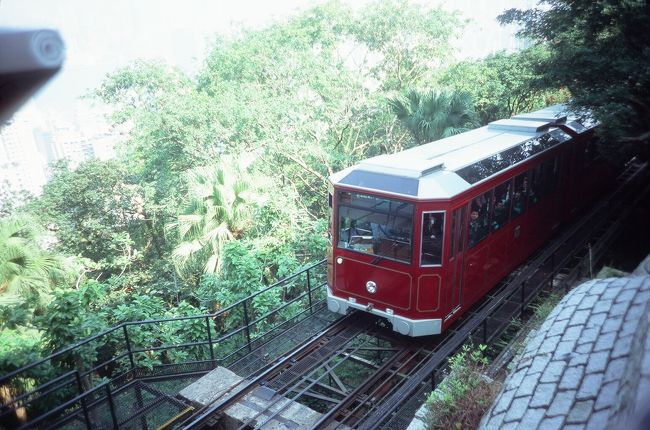 せっかくなのでビクトリアピークに登ります。