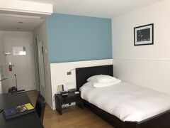 スイス一泊目は、ABC Swiss quality hotel。クールの駅前のとても便利なところでした。部屋も清潔で、スタッフもとても親切でした。