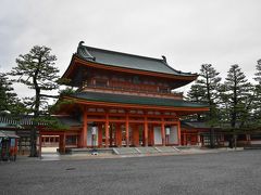 平安神宮の応天門。