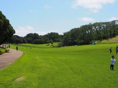 根岸競馬場跡地に作られた根岸森林公園。約18ヘクタールの広さがあります。