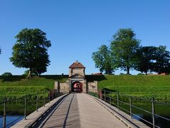帰りはせっかくだしカステレット要塞を通ってみようかな。