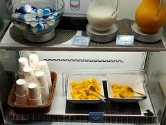 コンフォートホテル那覇県庁前の朝食ですね
マンゴー食べ放題と飲むヨーグルト飲み放題！