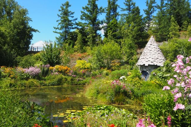 妖精ノームの庭。<br />モネの「睡蓮」みたいな風景。