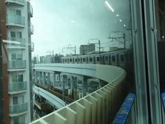 　エアポート快特は、分岐駅の蒲田も通過。品川から羽田第３ターミナルまで、ノンストップが自慢です。分岐が急カーブなので、どちみち減速は不可避なんだけどね。