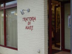 ホテル内のイタリアンレストラン「トラットリア・ディ・マーレ」。ここで朝食を食べます。部屋に戻ってから3人で7時に朝食です