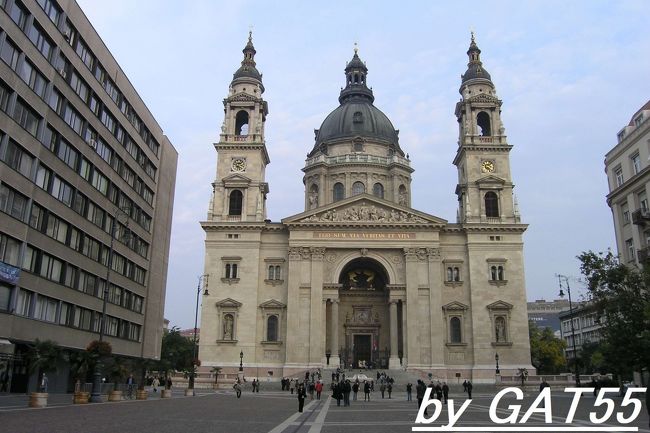 重圧感がある聖イシュトヴァーン大聖堂。