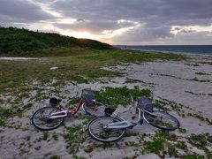 8日目
朝食前に島の東側にある
アイヤル浜まで足を伸ばす
日の出を見ようと来たのだけど
ぶ厚い雲に覆われて・・・