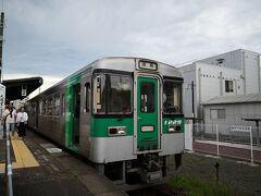 １６時過ぎのバスに乗り、鳴門駅へ。
そのまま徳島駅へ行けるバスもあるけど、せっかくだから電車に乗る。
