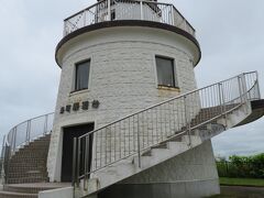 釧路の景色を少し高台から一望できる米町公園。

散歩がてら歩いていく・・・のはキツいのでクルマで向かいましたｗ