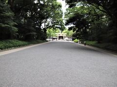 長い参道