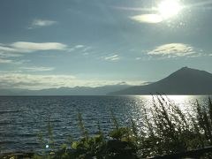 車窓から支笏湖を眺めました
