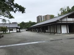 お土産の栗林庵
立ち寄らずに高松駅へ。