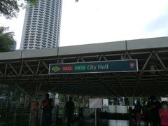 地下鉄MRTではCity Hall駅からすぐ。徒歩5分かからないくらいです。
