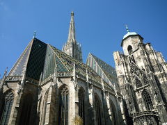 シュテファン大聖堂です。

栄華を極めたハプスブルク家歴代当主の墓所としても有名ですね。