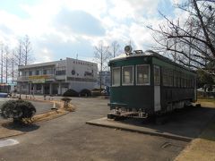 和歌山電鉄貴志川線交通センター前駅すぐの和歌山県立和歌山交通公園です。入場無料です。