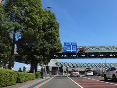 ナビでは、パシフィコ横浜から新港サークルウォークまで渋滞の表示。
実際はガラガラ。