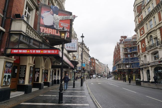 メトロ　Picadilly Circus駅付近はこんな感じ^^