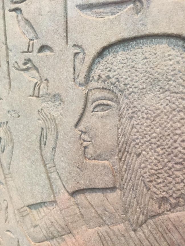 アブシンベル神殿と、