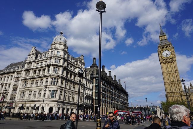 さらに歩いて近くまで。