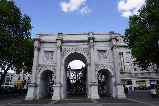 ハイド・パーク北東にある「マーブル・アーチ」に到着。