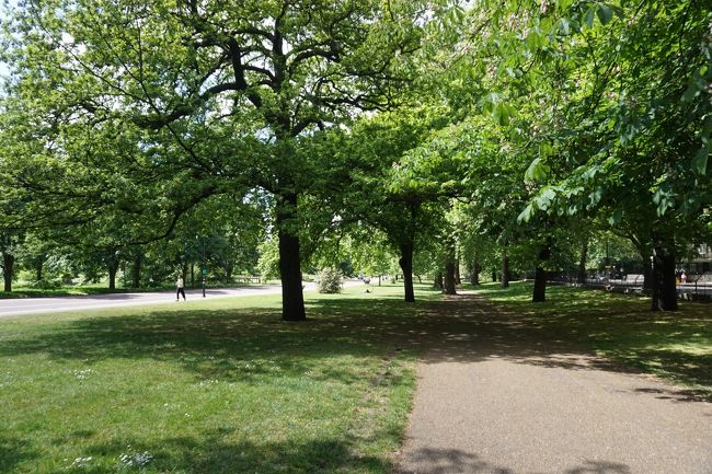 そこからハイド・パークへ。<br />ロンドンは公園がたくさんですね＊^^＊<br />素敵♪♪