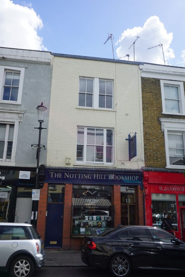 THE TRAVEL BOOKSHOPへ♪