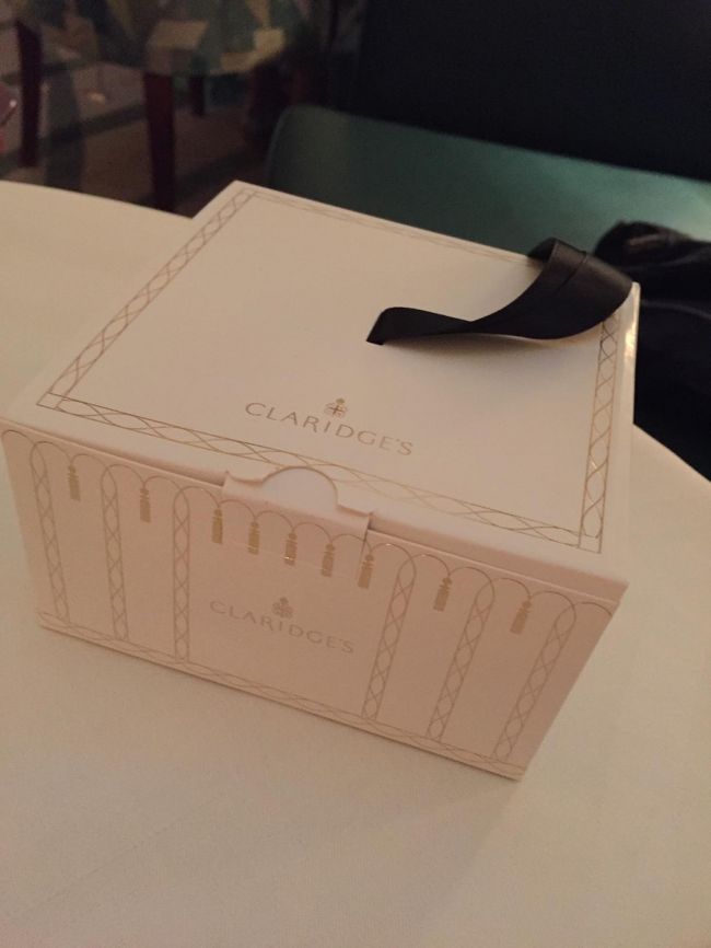 食べきれなかったら、<br />何も言わなかったのに包んでくださいました。<br />ありがとうございます！<br /><br />可愛い！し、お土産大好き。笑<br />ホテルに戻っていただきました＊^^＊