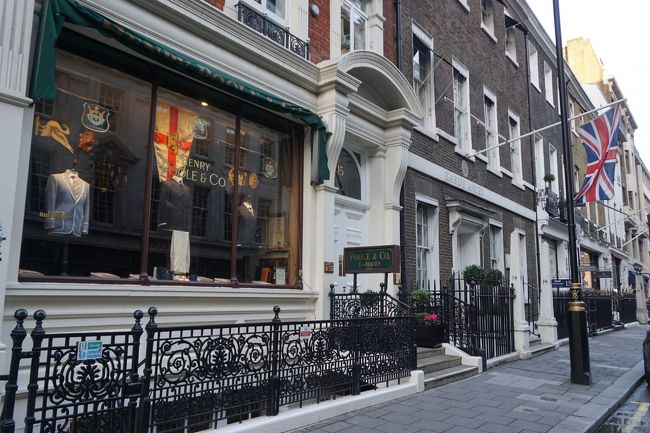 どのお店もビシッとされてて、