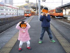 長男が鉄道ファンなので、リニア見学センターまで電車で行きました。
JR東日本 中央線(快速)の終点 高尾駅で、JR東日本 中央本線 小淵沢行に乗り換えて大月駅へ。