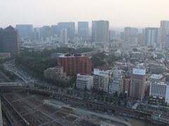 眺望はトレインビュー。
品川駅を発車した京急。