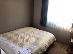 「ホテルクラウンヒルズ今治」というところに泊まりました
クチコミにも書きましたが
自転車を室内に持ち込めます。
