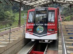 帰りもケーブルカーで。