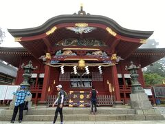 武蔵御嶽神社。鮮やかな色彩です。