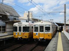 高松自動車道のすぐ南、5つ目の太田駅で下車します。
反対方向の電車は、元京王旧5000系の1100形でした。