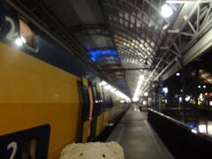 アムステルダム中央駅に到着！
