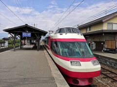 小布施で途中下車しました。本来なら地獄谷苑に行く予定でしたがこうも暑いとお猿さんも温泉どころではないでしょうし（本来は冬に行く予定でしたので）。