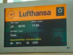フランクフルトで、EU入境手続きを行って、トリノ便(LH4016)に乗り換えます。