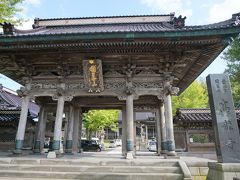 次に来たのは、高龍寺。
車で2,3分。
函館最古の寺院だそうです。