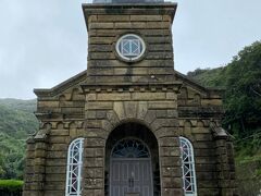 【頭ケ島天主堂】
五島列島に行くなら必ず来てみたかった場所

この場所自体がとても不思議な雰囲気を持っていた

晴天の晴れた日じゃなくて、この曇った少し雨の感覚が似合う
素晴らしい教会
