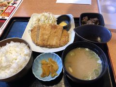 とんかつ定食750円