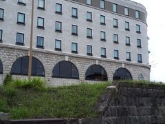 小樽の運河沿いにあるホテルノルド小樽に到着
運河から見たホテルの外観