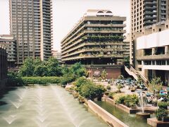 ロンドンのBarbican。ここは、音楽会や催し物によく来るところ。