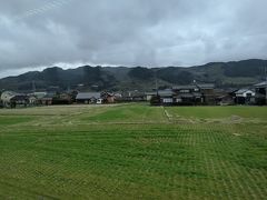 久大本線の福岡県の部分ではこのように緑豊かな田園地帯を走行します。